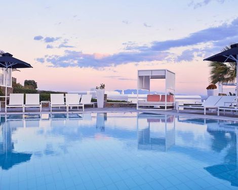 Archipelagos Hotel