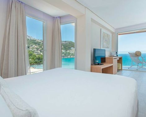 Melbeach Hotel & Spa-1