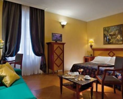 Hotel Corona d' Italia-0