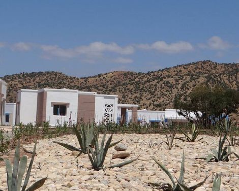 Lunja Village
