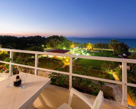 Bayside Hotel Katsaras