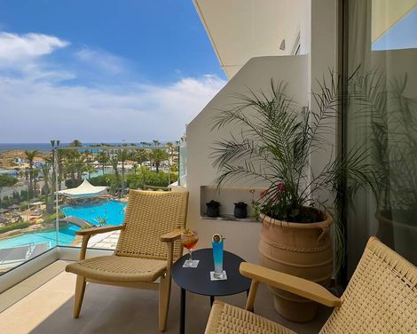 Tasia Maris Beach Hotel & Spa
