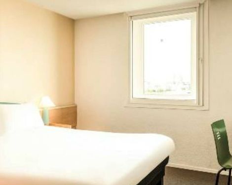 Ibis Paris Porte de Bercy-1