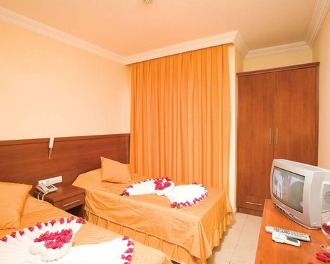 Selenium Hotel