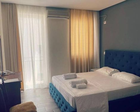 Esal Hotel