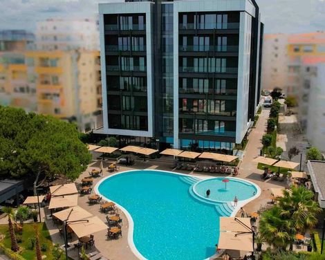 Supreme Hotel & Spa