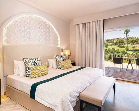 La Cala Resort