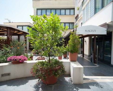 Magri's Hotel