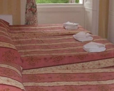 Menzies Guesthouse-1