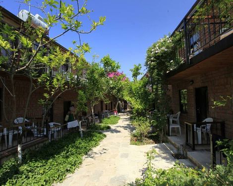 Leda Beach Hotel