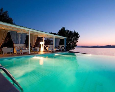 Venus Beach Bungalows Hotel