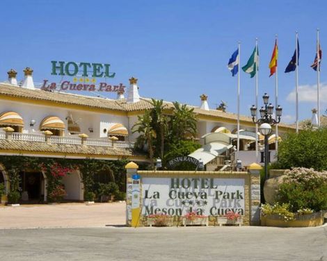 La Cueva Park