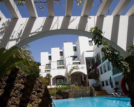 Aparthotel Esquinzo Y Monte del Mar