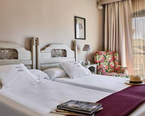 B bou Hotel La Viñuela & Spa