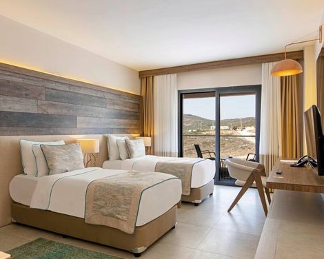 Design Plus Seya Beach Hotel