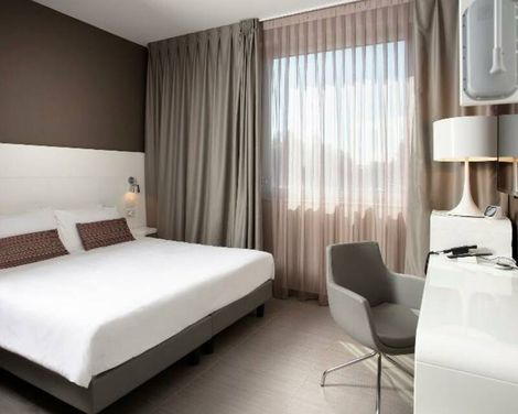 8Piuhotel