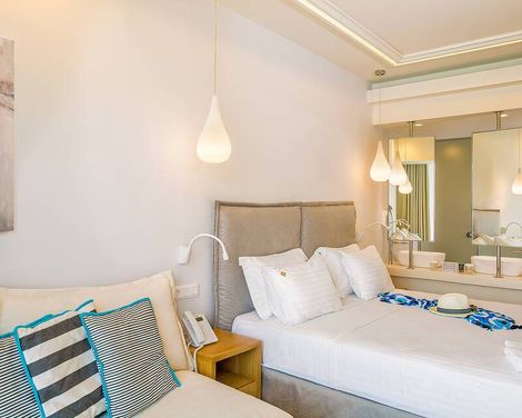 Samian Mare Hotel and Suites