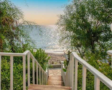 Flora Garden Beach