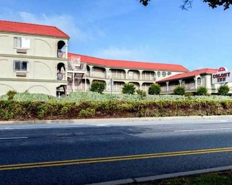 Colony Inn-3