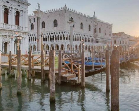 NH Venezia Santa Lucia