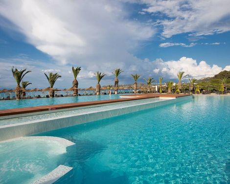 The Ixian Grand & All Suites
