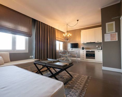 Golden Star City Resort