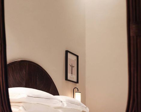 Twentyone Hotel