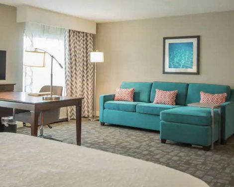 Hampton Inn & Suites Orlando at SeaWorld-2