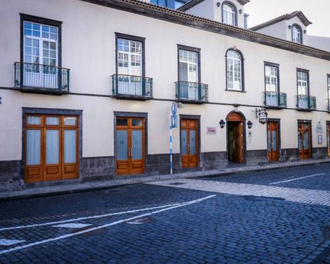 Hotel dos Camoes-2