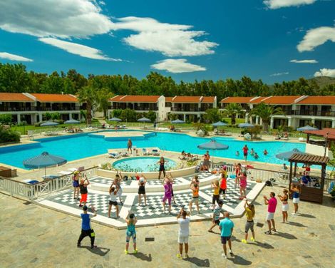 Golden Coast Hotel & Bungalows-1