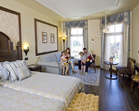 Hotel Mansión de Lucy at PortAventura World-1
