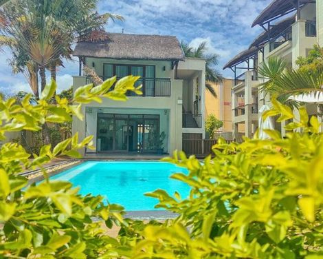 Grand Bay Suites