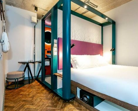 YOTEL Manchester Deansgate-3
