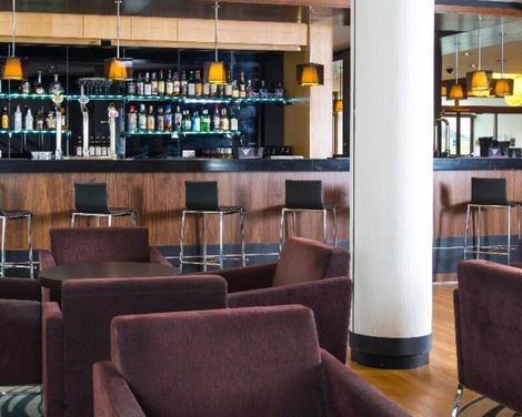 Holiday Inn Express London-Epsom Downs