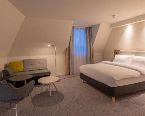 Holiday Inn Express & Suites Potsdam