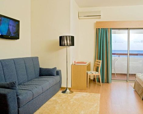 Dom José Beach Hotel