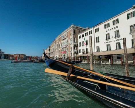 Hotel Monaco & Grand Canal