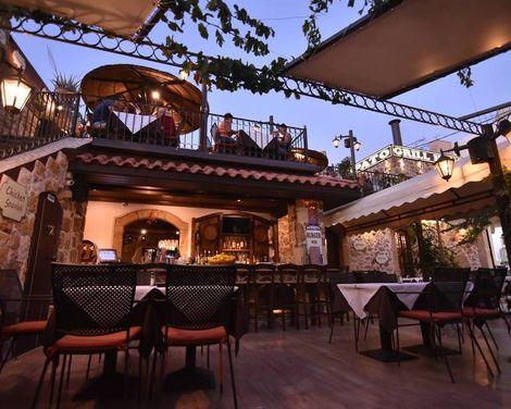 24 Seven Boutique Hotel