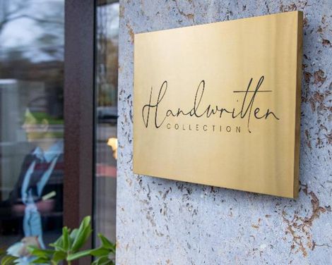MUZE Hotel Dusseldorf - Handwritten Collection