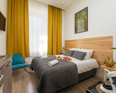 Platinum Aparthotel