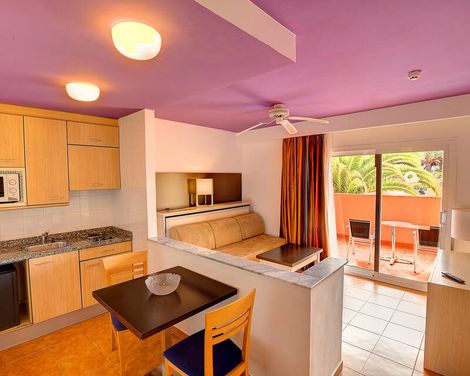 SBH Monica Beach Resort-3