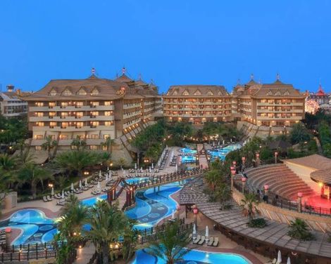 Royal Dragon Hotel