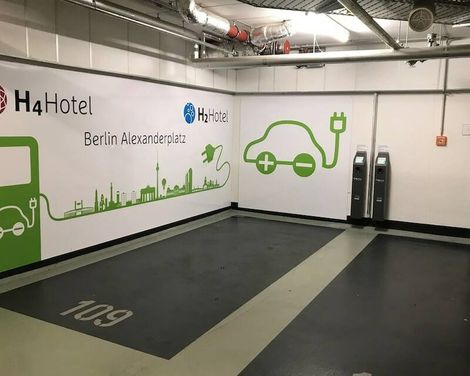 H4 Hotel Berlin Alexanderplatz-0