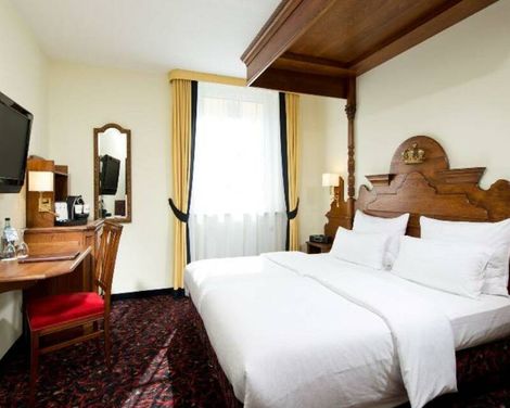 KING's HOTEL First Class-0