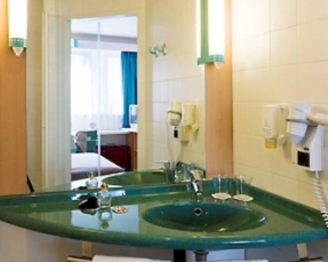 B&B HOTEL Salzburg-Nord-2