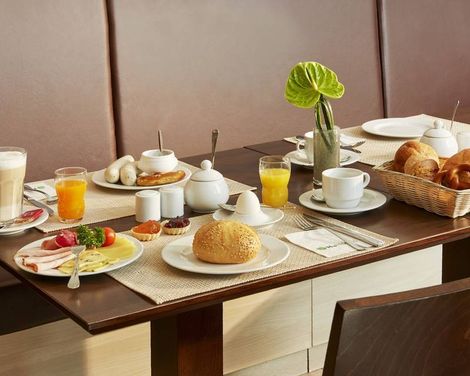 H+ Hotel München-1
