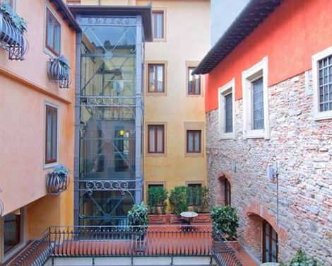 Hotel Alba Palace