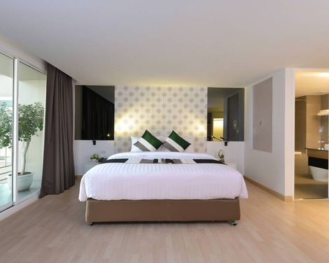 Le D'Tel Hotel & Conference