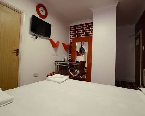 Park Hotel Ilford-2
