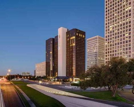 DoubleTree by Hilton Hotel Houston - Greenway Plaza-1